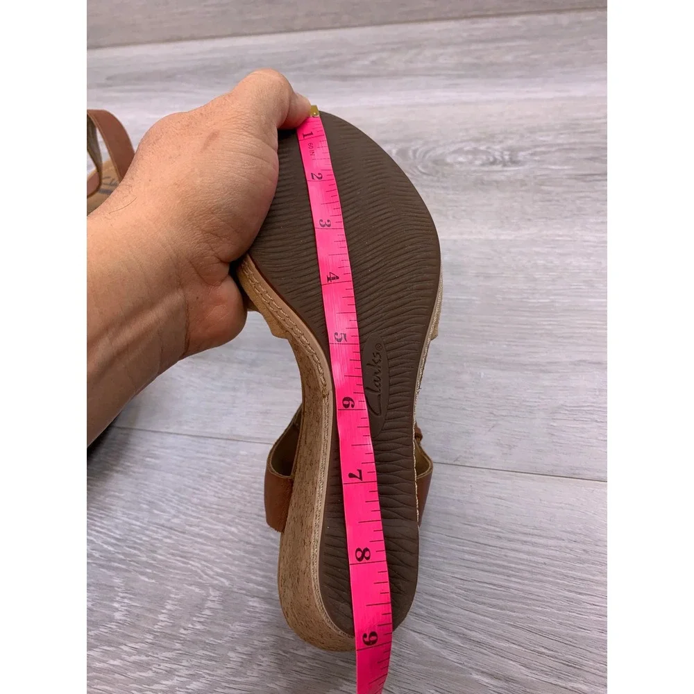 Clarks Collection Cushion Soft Tan Suede Brown Leather Cork Wedge Sandals 8.5